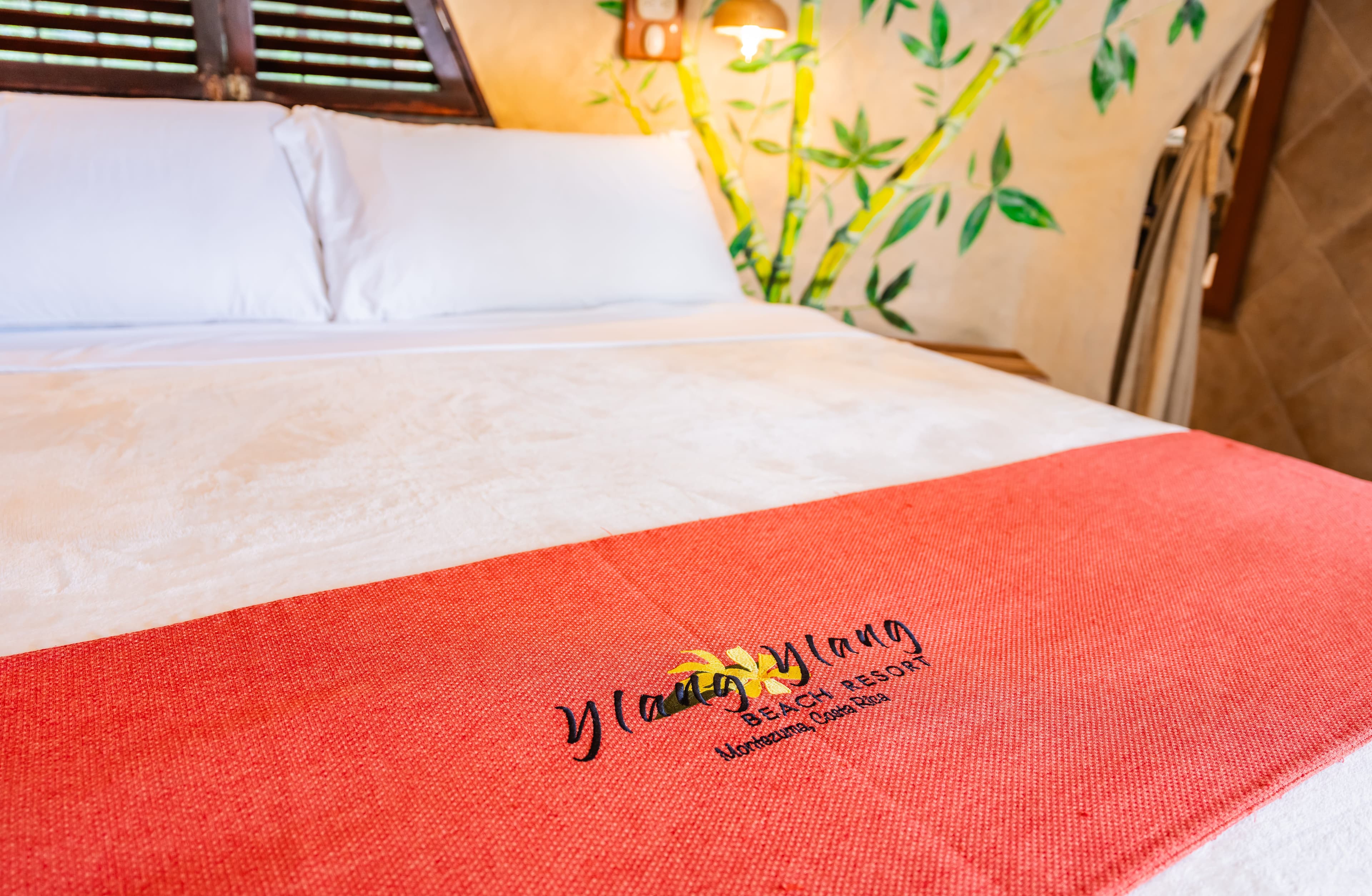 Beach Hotel Bungalow in the jungle